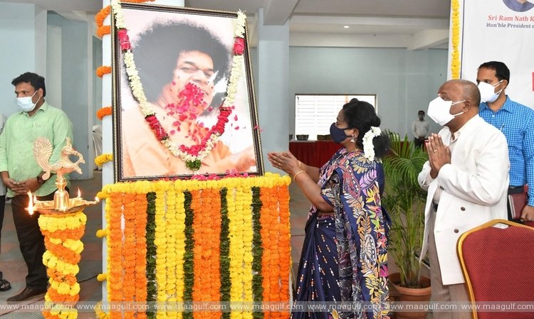 రాజ్ భవన్ అన్నం క్యాంటీన్ ప్రారంభించిన టి.గవర్నర్